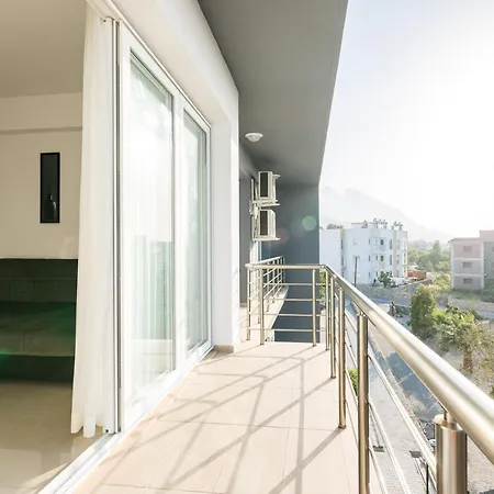 Sel A8 Apartment