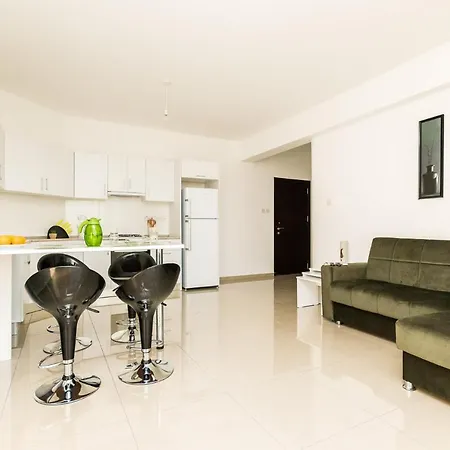 Sel A8 Apartman